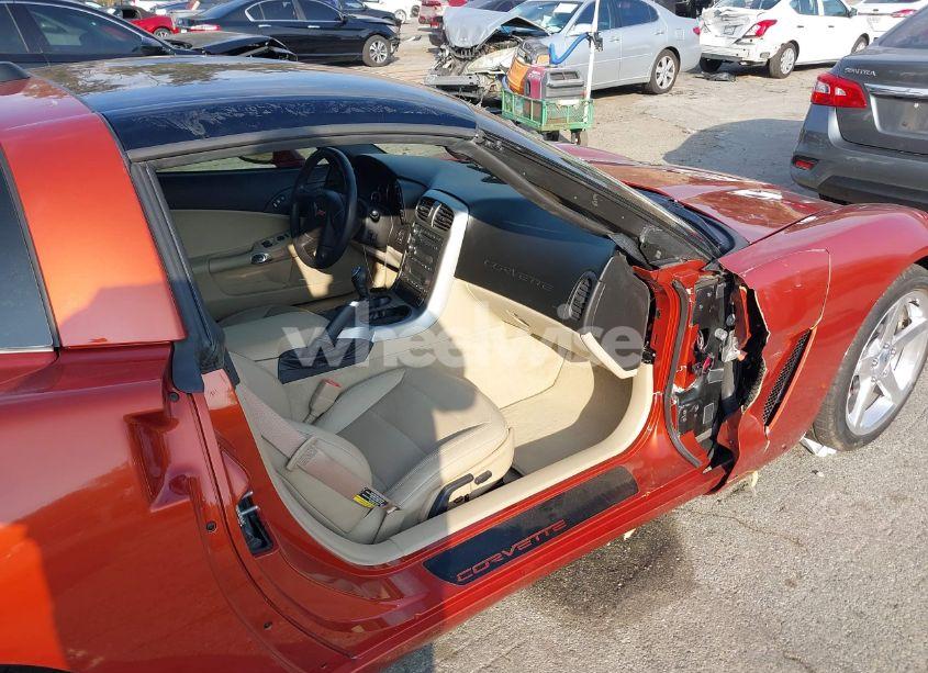 Photo 6 of 2005 Chevrolet Corvette N/A (VIN 1G1YY24U255114251)