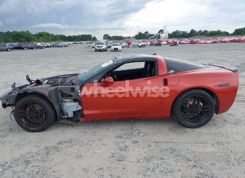 Photo 14 of 2005 Chevrolet Corvette N/A (VIN 1G1YY24U355108748)
