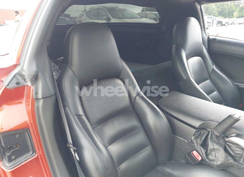 Photo 8 of 2005 Chevrolet Corvette N/A (VIN 1G1YY24U355108748)