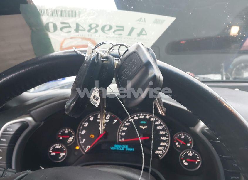 Photo 11 of 2005 Chevrolet Corvette N/A (VIN 1G1YY24U355116509)