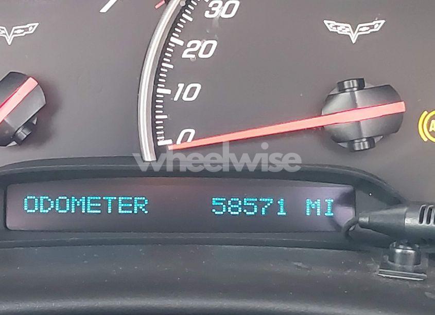 Photo 16 of 2005 Chevrolet Corvette N/A (VIN 1G1YY24U355126828)