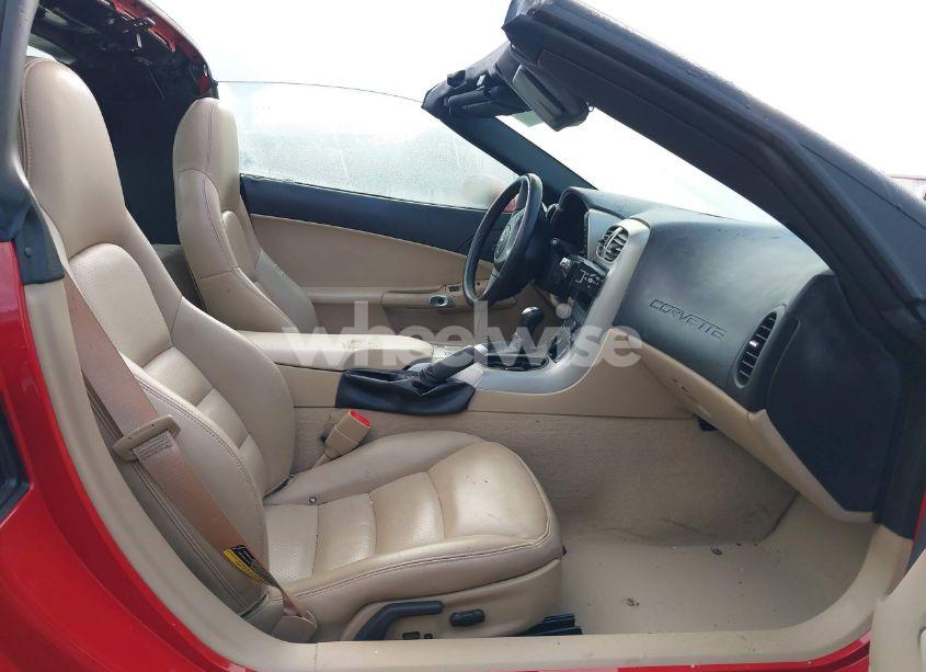 Photo 5 of 2005 Chevrolet Corvette N/A (VIN 1G1YY24U355126828)