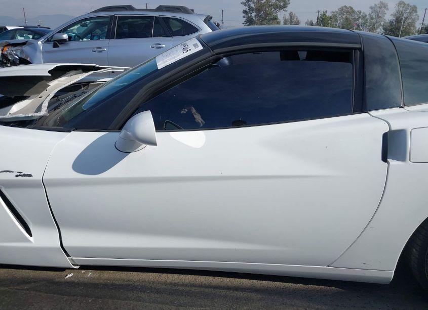 Photo 15 of 2005 Chevrolet Corvette N/A (VIN 1G1YY24U555112722)