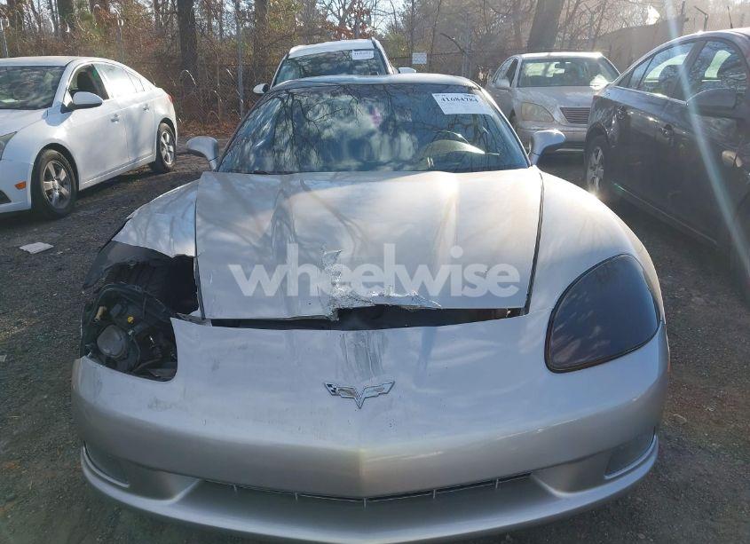 Photo 12 of 2005 Chevrolet Corvette N/A (VIN 1G1YY24U755106405)