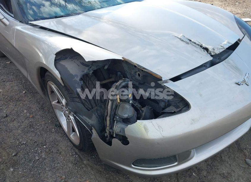 Photo 17 of 2005 Chevrolet Corvette N/A (VIN 1G1YY24U755106405)