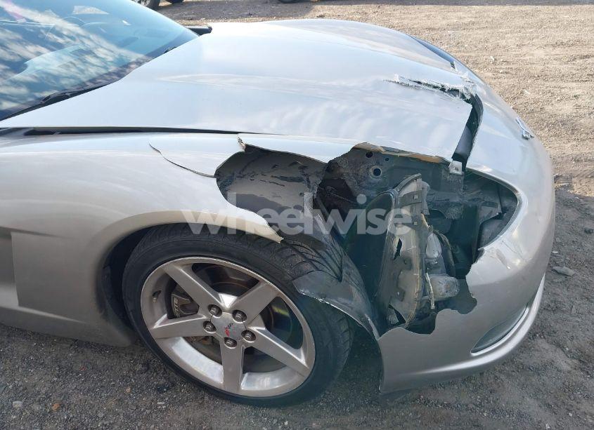 Photo 18 of 2005 Chevrolet Corvette N/A (VIN 1G1YY24U755106405)
