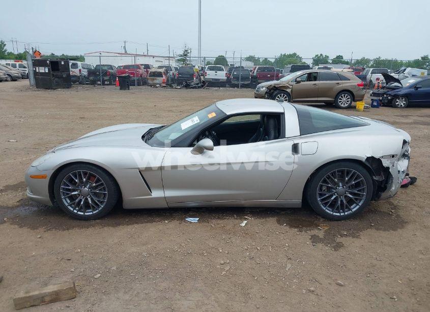Photo 15 of 2005 Chevrolet Corvette N/A (VIN 1G1YY24U755115105)
