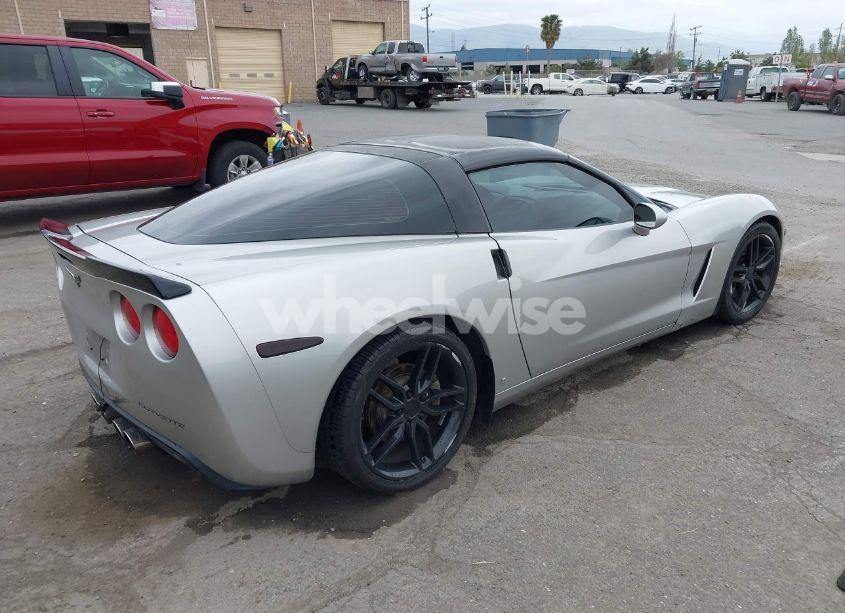 Photo 4 of 2007 Chevrolet Corvette (VIN 1G1YY25U375117743)