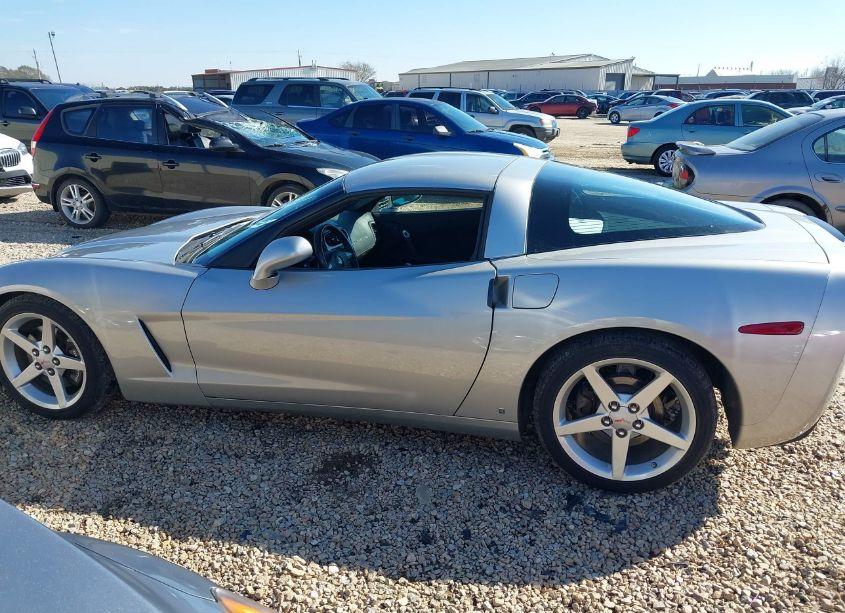 Photo 14 of 2008 Chevrolet Corvette (VIN 1G1YY25W385100511)