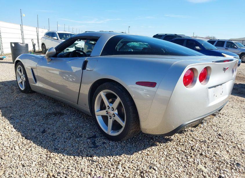 Photo 3 of 2008 Chevrolet Corvette (VIN 1G1YY25W385100511)