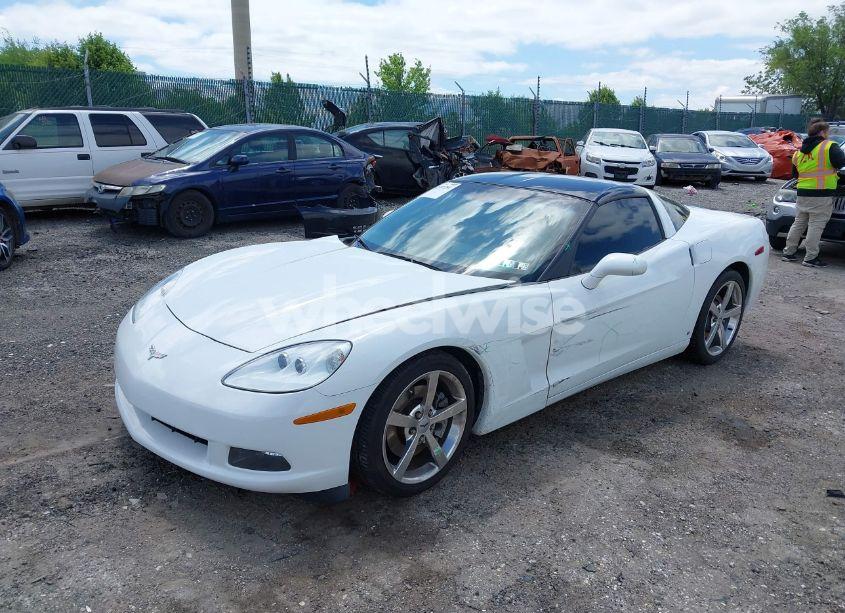 Photo 2 of 2008 Chevrolet Corvette (VIN 1G1YY25W385127126)