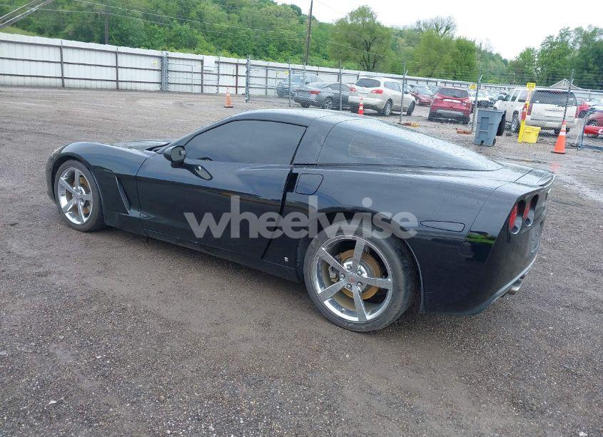 Photo 3 of 2008 Chevrolet Corvette (VIN 1G1YY25WX85125261)