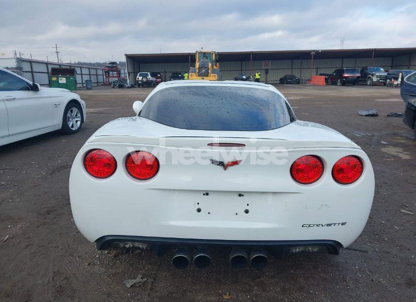 Photo 16 of 2006 Chevrolet Corvette N/A (VIN 1G1YY26U265125409)