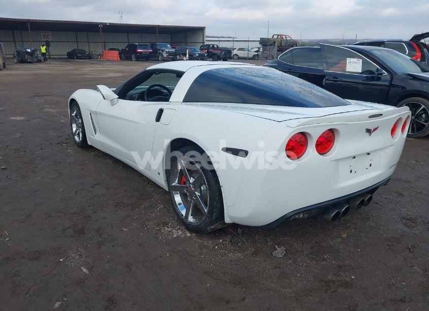 Photo 3 of 2006 Chevrolet Corvette N/A (VIN 1G1YY26U265125409)
