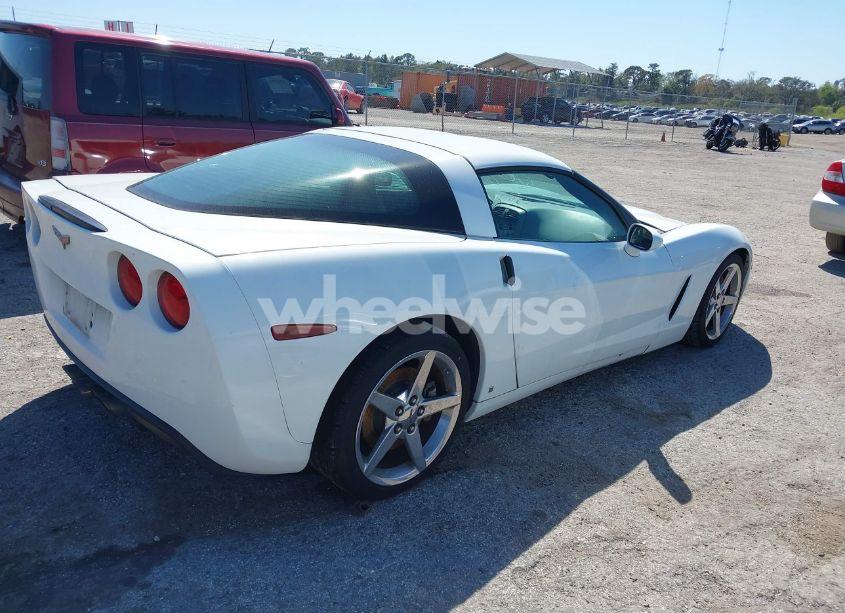 Photo 4 of 2007 Chevrolet Corvette (VIN 1G1YY26U375119958)