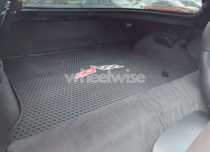 Photo 8 of 2006 Chevrolet Corvette N/A (VIN 1G1YY26U465112600)