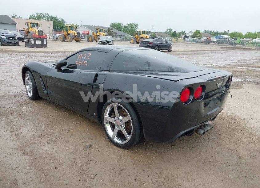Photo 3 of 2007 Chevrolet Corvette (VIN 1G1YY26U575100246)