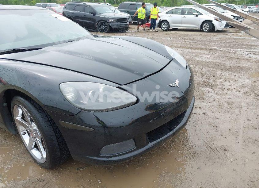 Photo 6 of 2007 Chevrolet Corvette (VIN 1G1YY26U575100246)