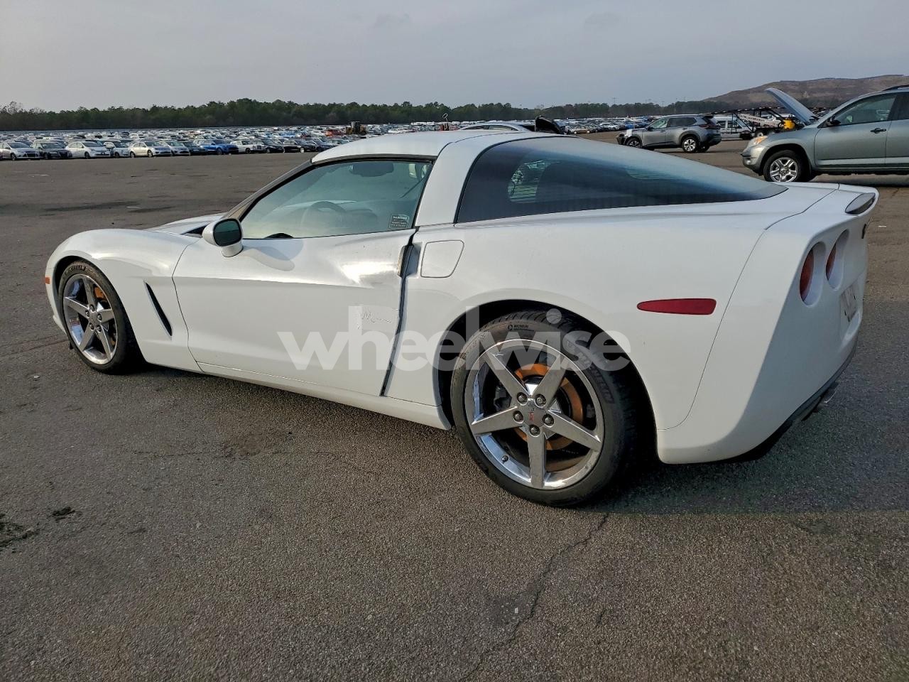Photo 2 of 2007 CHEVROLET CORVETTE (VIN 1G1YY26U575129794)