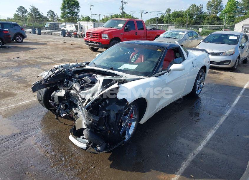 Photo 2 of 2007 Chevrolet Corvette (VIN 1G1YY26U675123275)