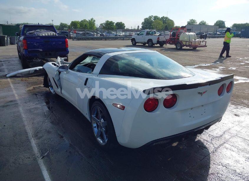 Photo 3 of 2007 Chevrolet Corvette (VIN 1G1YY26U675123275)