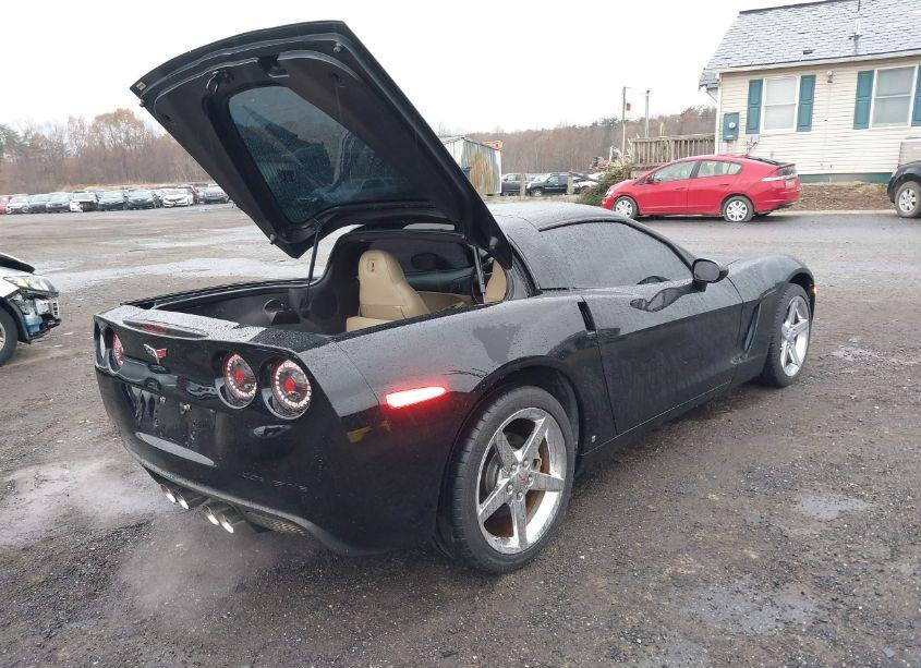Photo 4 of 2008 Chevrolet Corvette (VIN 1G1YY26W985101015)
