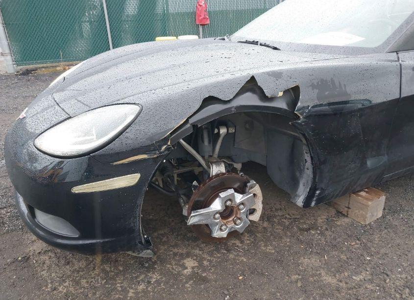 Photo 6 of 2008 Chevrolet Corvette (VIN 1G1YY26W985101015)