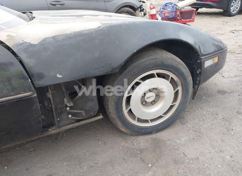 Photo 13 of 1987 Chevrolet Corvette (VIN 1G1YY3180H5119871)