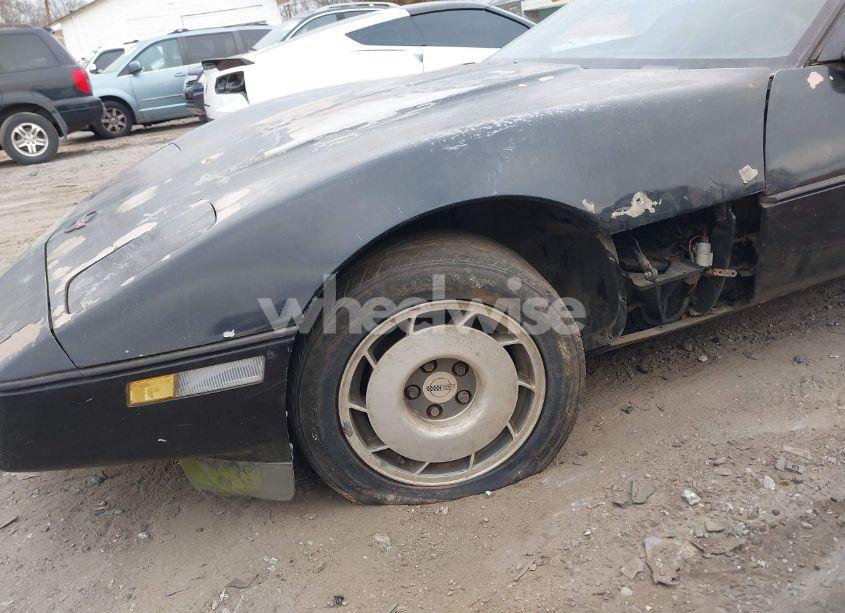 Photo 15 of 1987 Chevrolet Corvette (VIN 1G1YY3180H5119871)