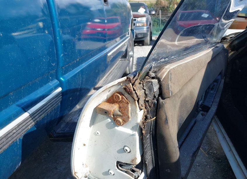 Photo 14 of 1989 Chevrolet Corvette (VIN 1G1YY3181K5125993)