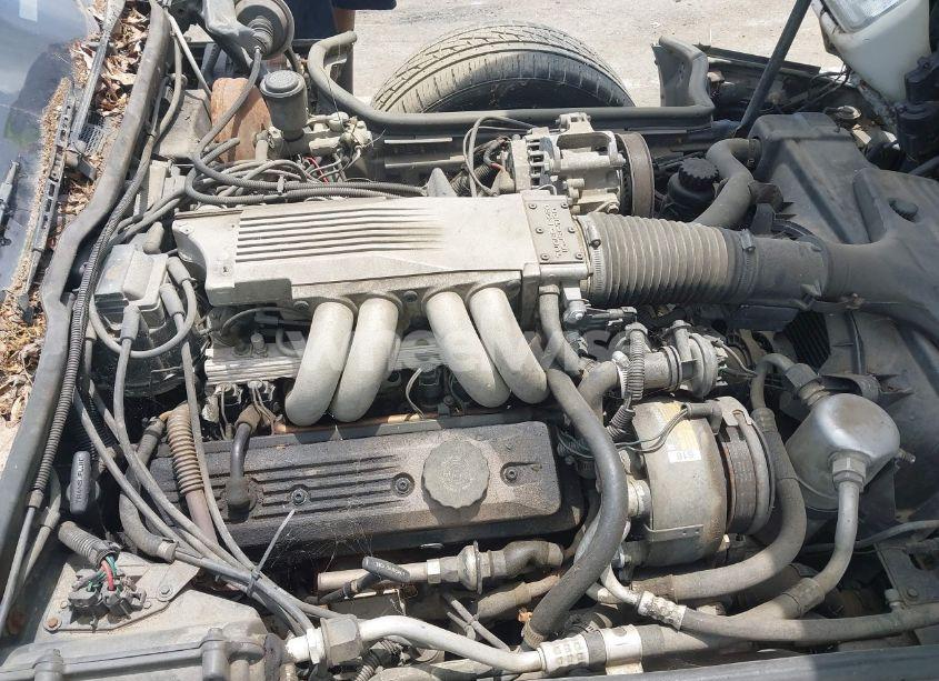 Photo 10 of 1987 Chevrolet Corvette (VIN 1G1YY3185H5125214)