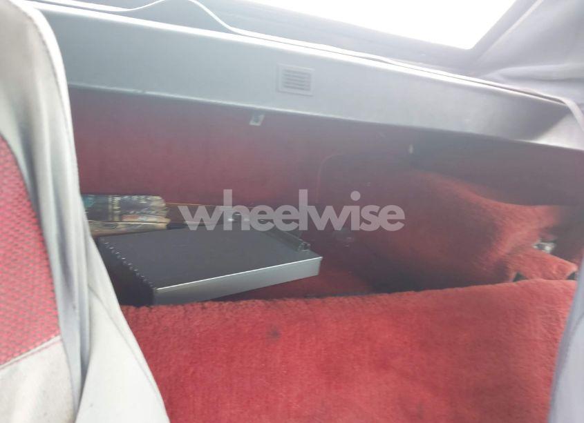 Photo 8 of 1987 Chevrolet Corvette (VIN 1G1YY3185H5125214)