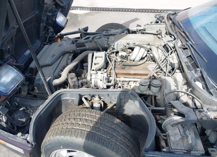 Photo 10 of 1988 Chevrolet Corvette (VIN 1G1YY3187J5105925)