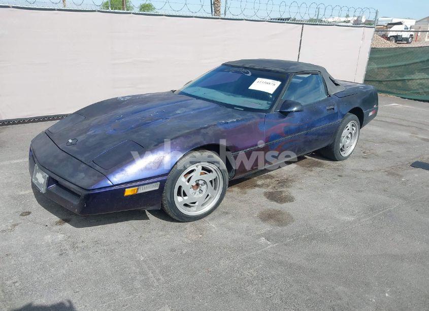 Photo 2 of 1988 Chevrolet Corvette (VIN 1G1YY3187J5105925)