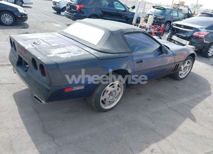 Photo 4 of 1988 Chevrolet Corvette (VIN 1G1YY3187J5105925)