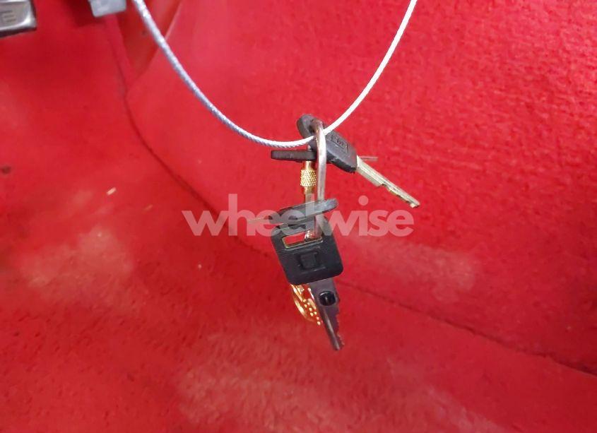 Photo 11 of 1988 Chevrolet Corvette (VIN 1G1YY3188J5117405)