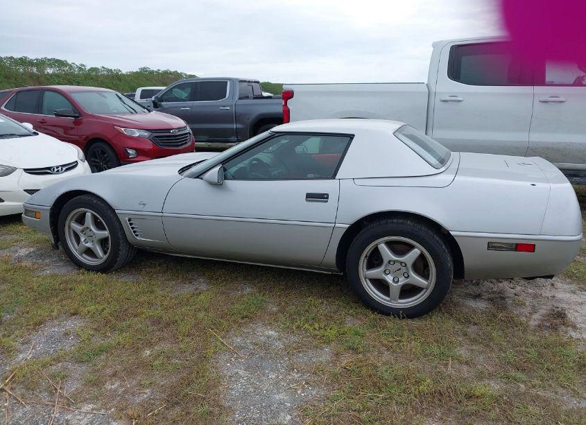 Photo 14 of 1996 Chevrolet Corvette N/A (VIN 1G1YY3256T5104577)