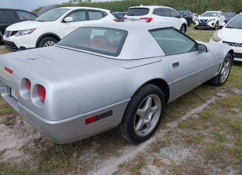 Photo 4 of 1996 Chevrolet Corvette N/A (VIN 1G1YY3256T5104577)