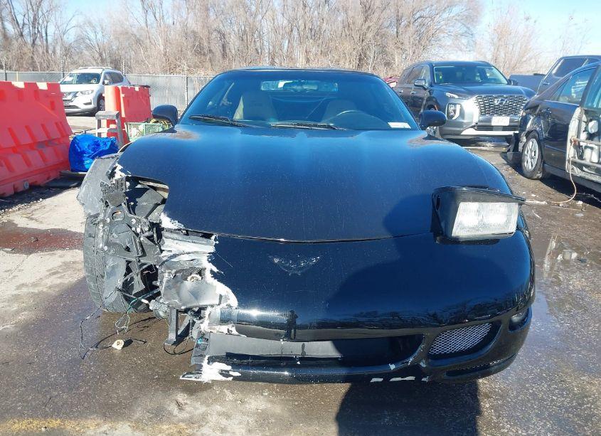 Photo 12 of 1999 Chevrolet Corvette (VIN 1G1YY32G2X5104342)