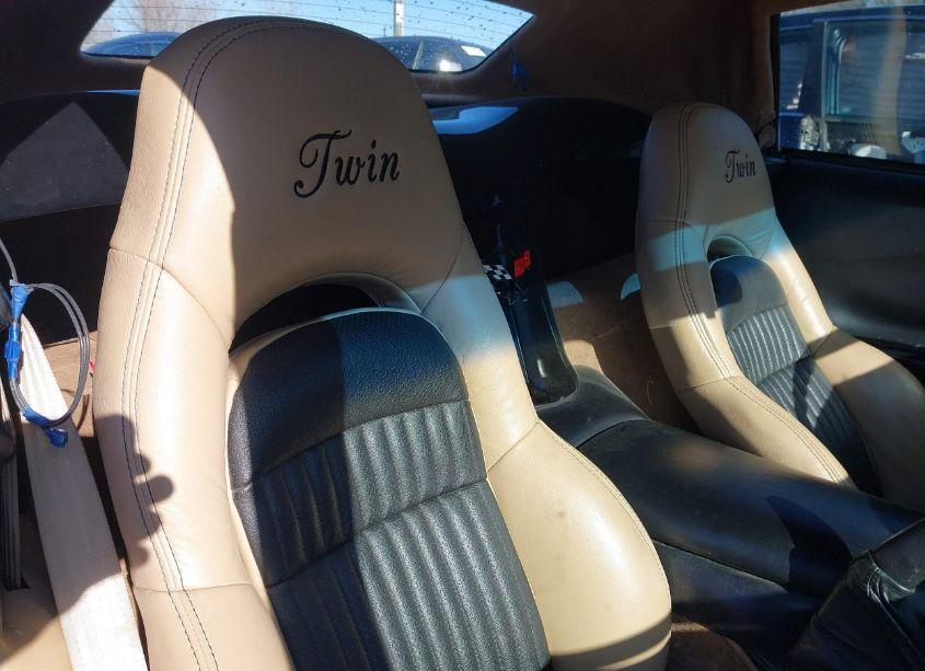 Photo 8 of 1999 Chevrolet Corvette (VIN 1G1YY32G2X5104342)