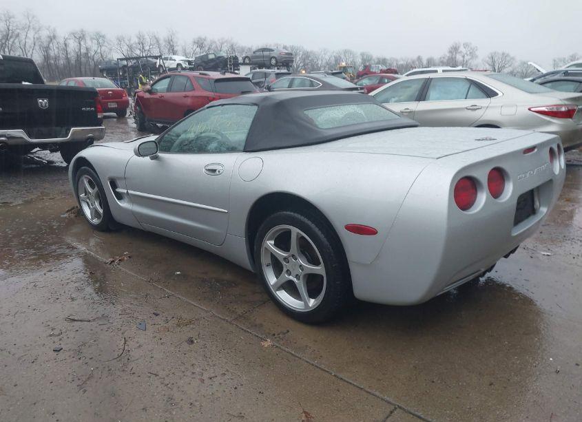 Photo 3 of 1999 Chevrolet Corvette (VIN 1G1YY32G3X5106388)