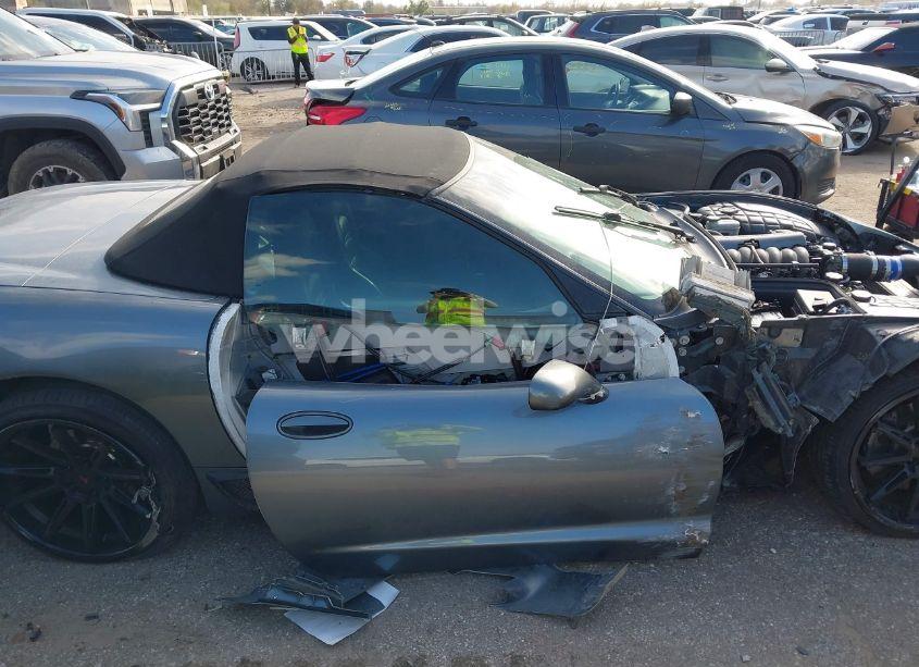 Photo 13 of 2004 Chevrolet Corvette N/A (VIN 1G1YY32G445115869)