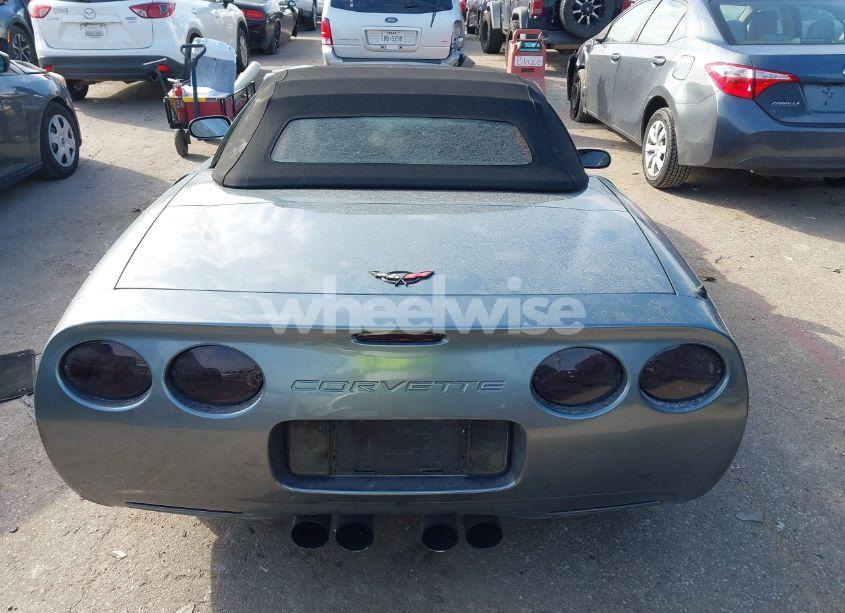 Photo 16 of 2004 Chevrolet Corvette N/A (VIN 1G1YY32G445115869)