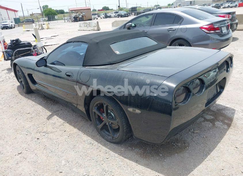 Photo 3 of 2000 Chevrolet Corvette (VIN 1G1YY32G7Y5104578)