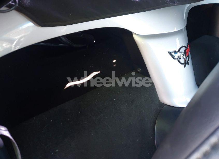 Photo 8 of 1999 Chevrolet Corvette (VIN 1G1YY32G8X5103194)