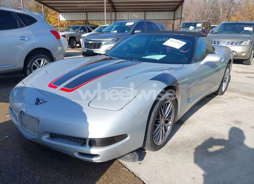 Photo 6 of 2000 Chevrolet Corvette (VIN 1G1YY32G8Y5125729)