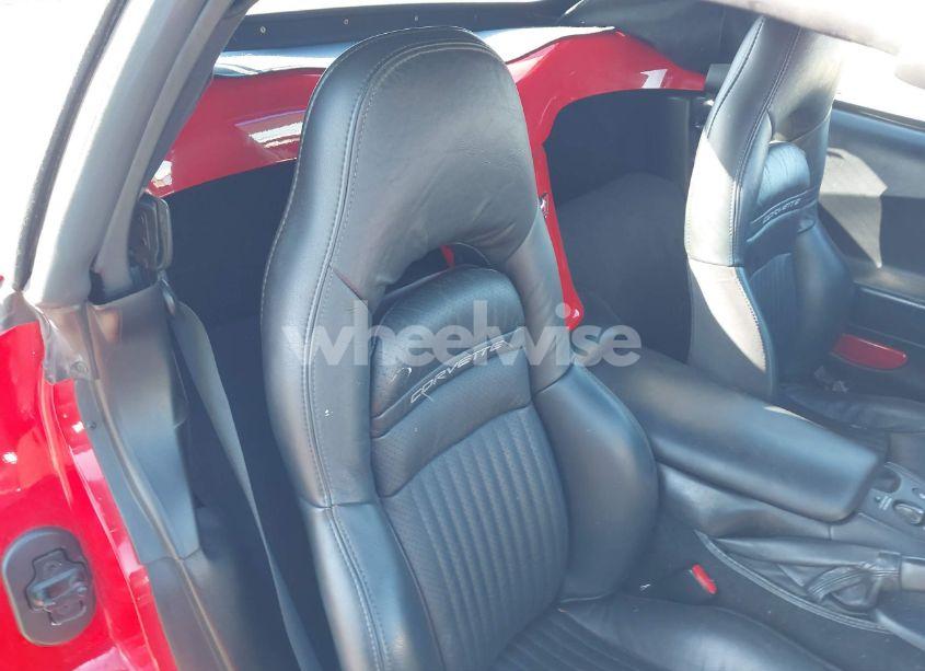 Photo 8 of 2002 Chevrolet Corvette (VIN 1G1YY32GX25127845)