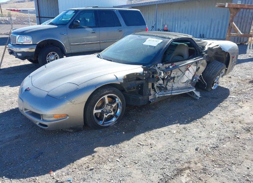 Photo 2 of 1998 Chevrolet Corvette (VIN 1G1YY32GXW5115975)