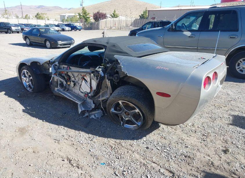 Photo 3 of 1998 Chevrolet Corvette (VIN 1G1YY32GXW5115975)