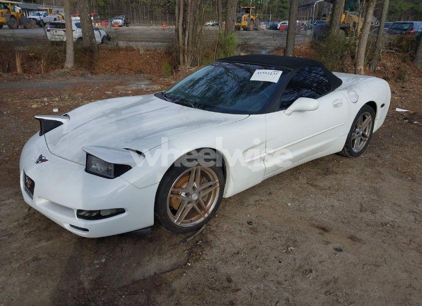 Photo 2 of 1998 Chevrolet Corvette (VIN 1G1YY32GXW5121890)